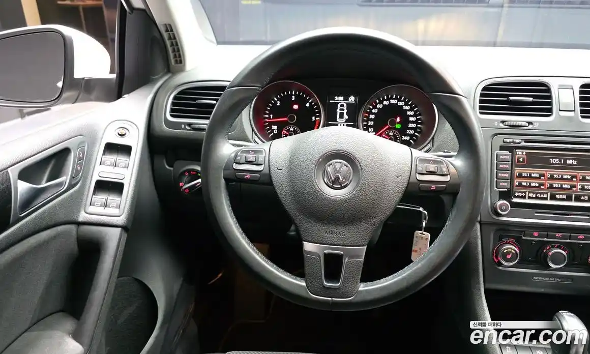 Volkswagen Golf 2013 1.6 Автомат в Москве № 529932, фото 13