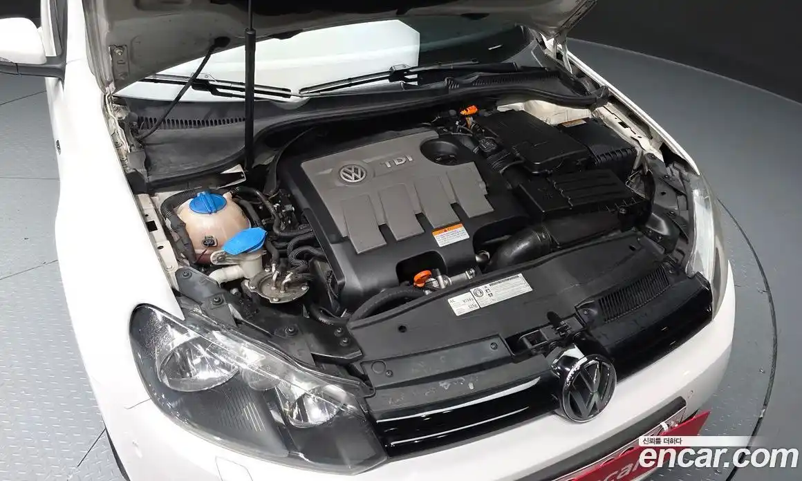 Volkswagen Golf 2013 1.6 Автомат в Москве № 529932, фото 6