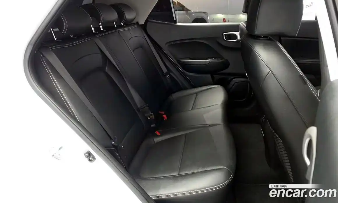 Hyundai Venue 2023 1.6 Автомат в Москве № 530005, фото 12