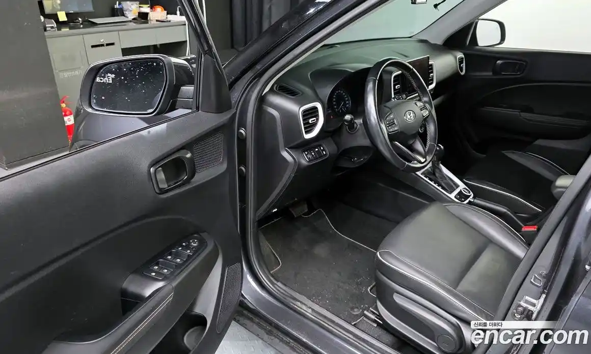 Hyundai Venue 2021 1.6 Автомат в Москве № 530567, фото 10