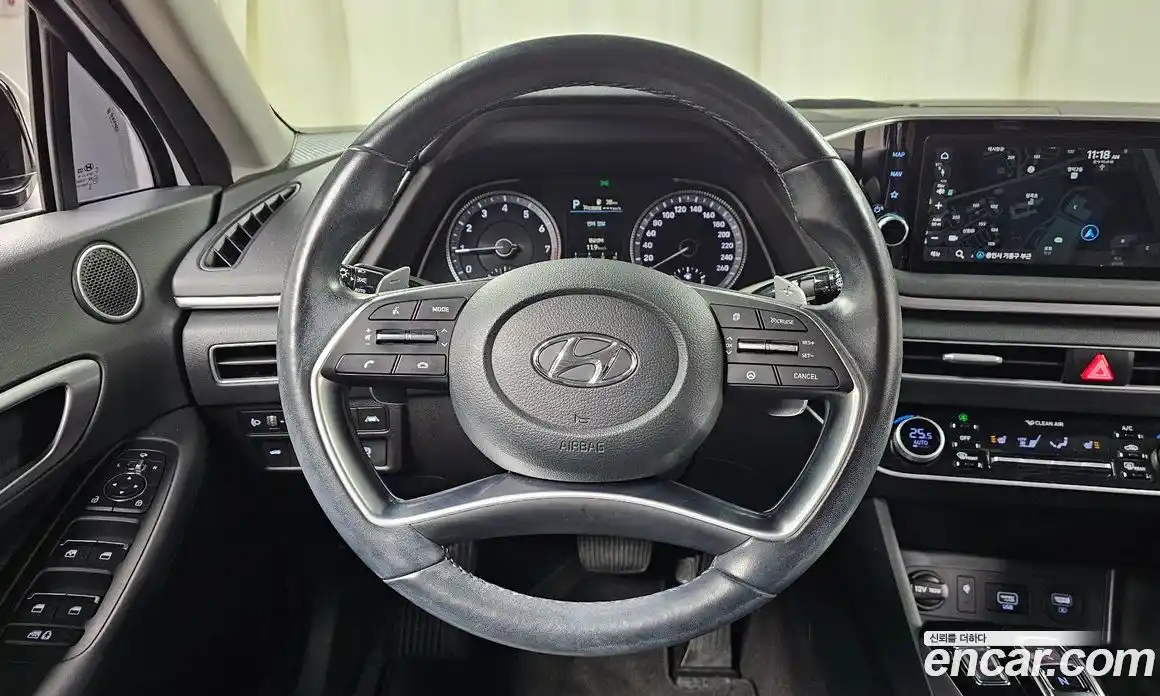 Hyundai Sonata 2022 2.0 Автомат в Москве № 531051, фото 13