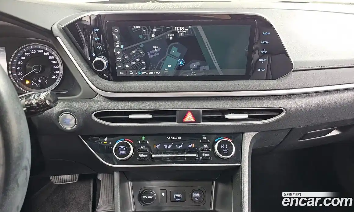 Hyundai Sonata 2022 2.0 Автомат в Москве № 531051, фото 16