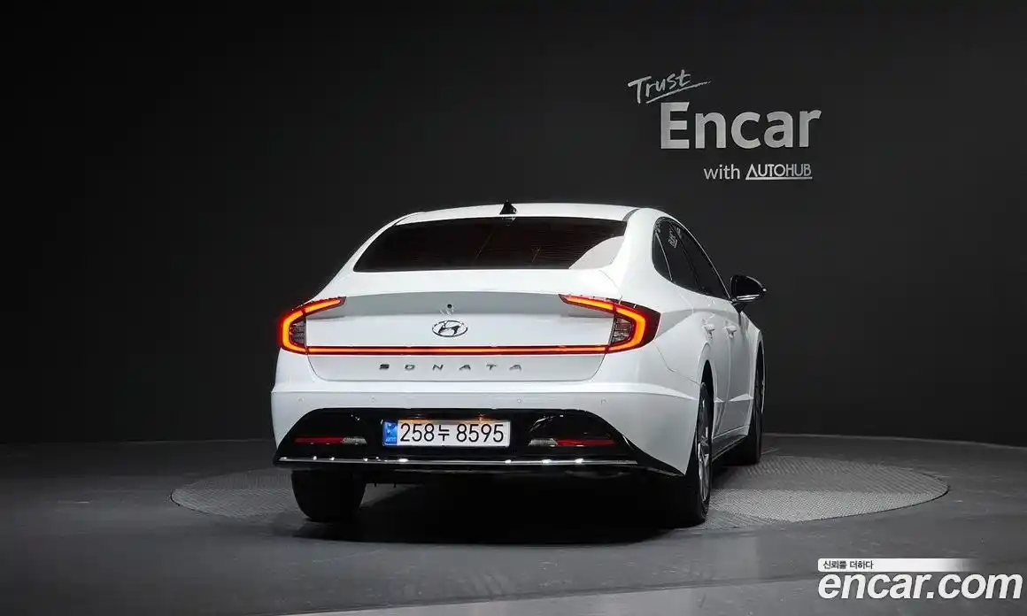 Hyundai Sonata 2022 2.0 Автомат в Москве № 531051, фото 4