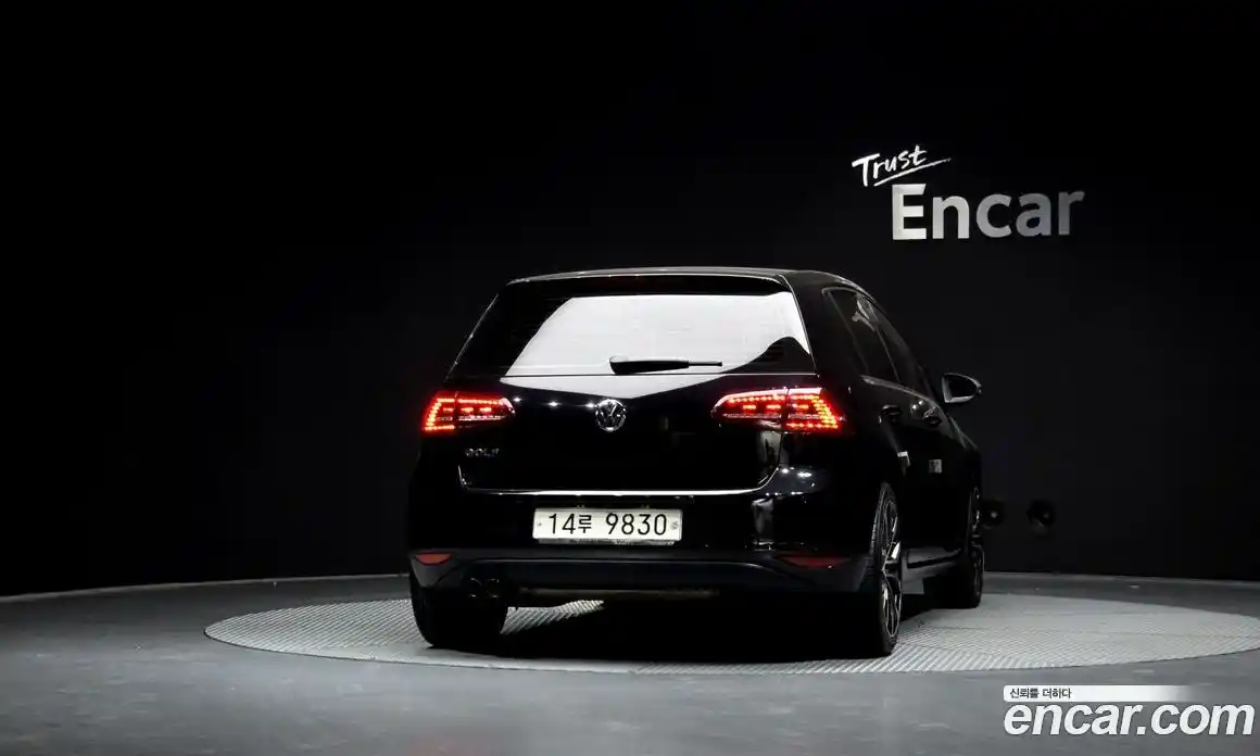 Volkswagen Golf 2015 2.0 Автомат в Москве № 533247, фото 4