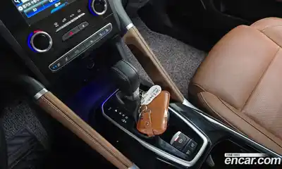 Renault QM6 2023 2.0 Автомат в Москве № 533725, миниатюра 9