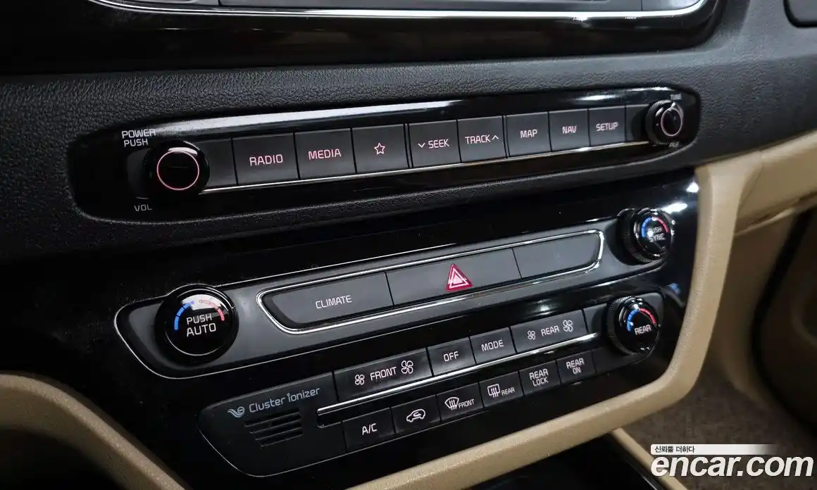 Kia Canival 2020 3.3 Автомат в Москве № 534409, фото 17