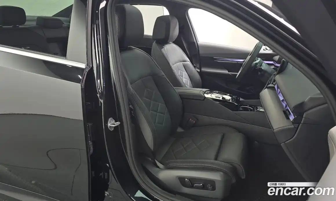 BMW 5-Series 2025 2.0 Автомат в Москве № 537791, фото 12