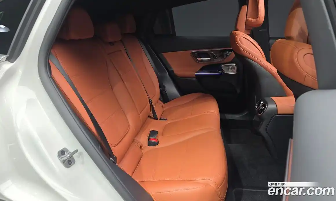 Mercedes-Benz GLC-Class 2025 2.0 Автомат в Москве № 541201, фото 12