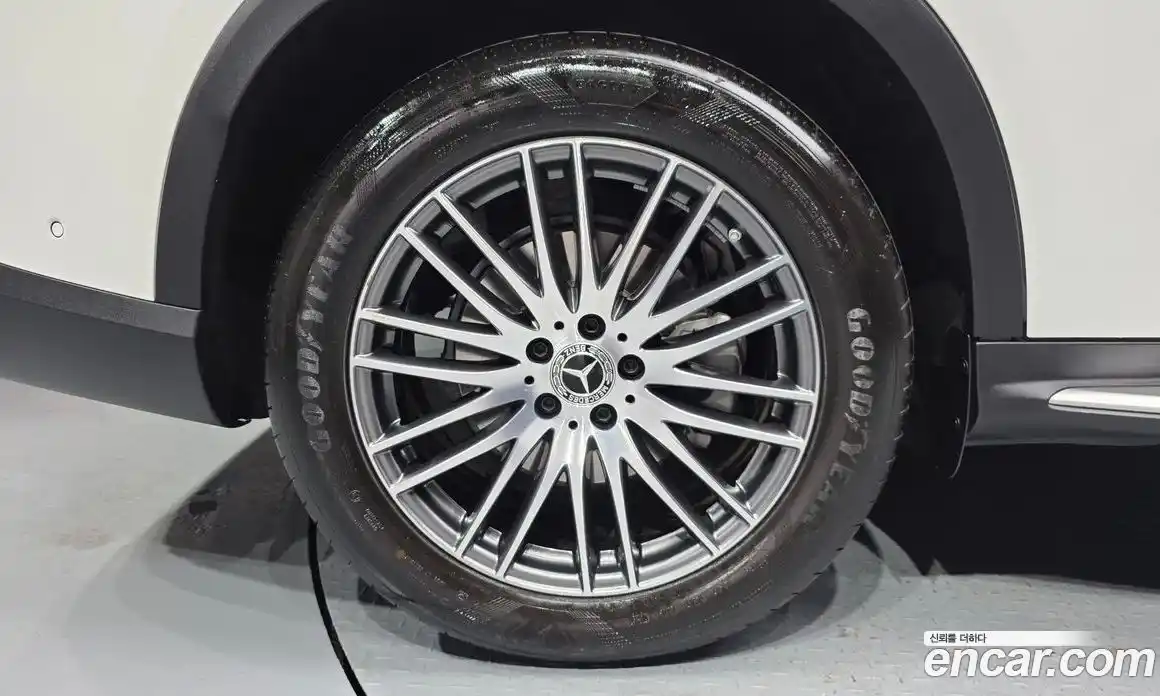 Mercedes-Benz GLC-Class 2025 2.0 Автомат в Москве № 541201, фото 5