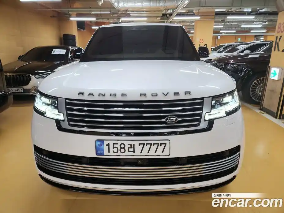 Land Rover Range-Rover 2023 4.4 Автомат в Москве № 543068, фото 1