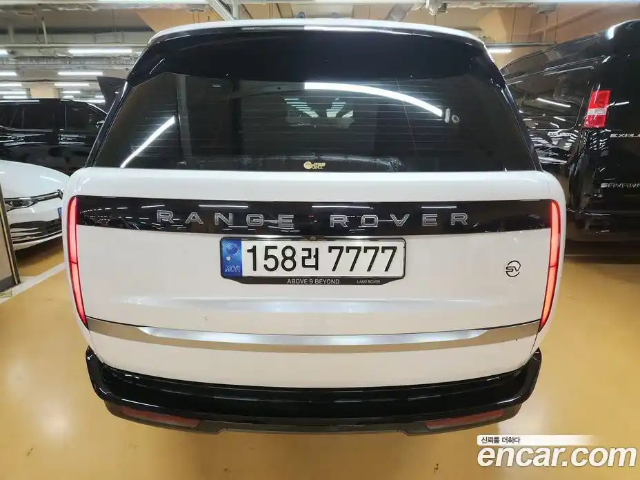 Land Rover Range-Rover 2023 4.4 Автомат в Москве № 543068, фото 5