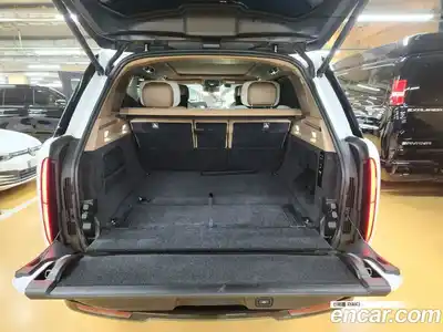 Land Rover Range-Rover 2023 4.4 Автомат в Москве № 543068, миниатюра 6