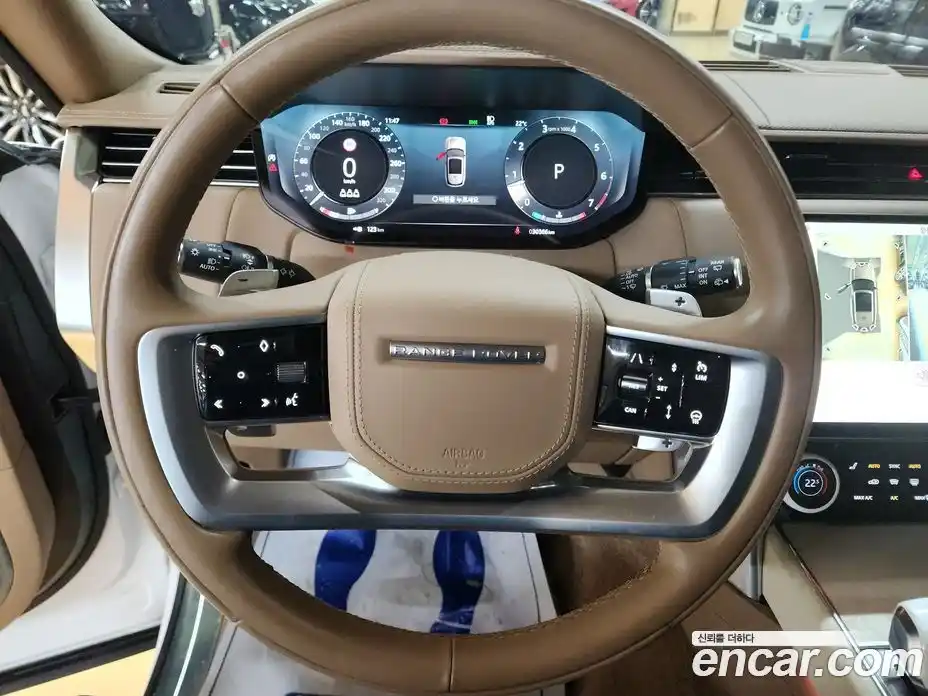 Land Rover Range-Rover 2023 4.4 Автомат в Москве № 543068, фото 10