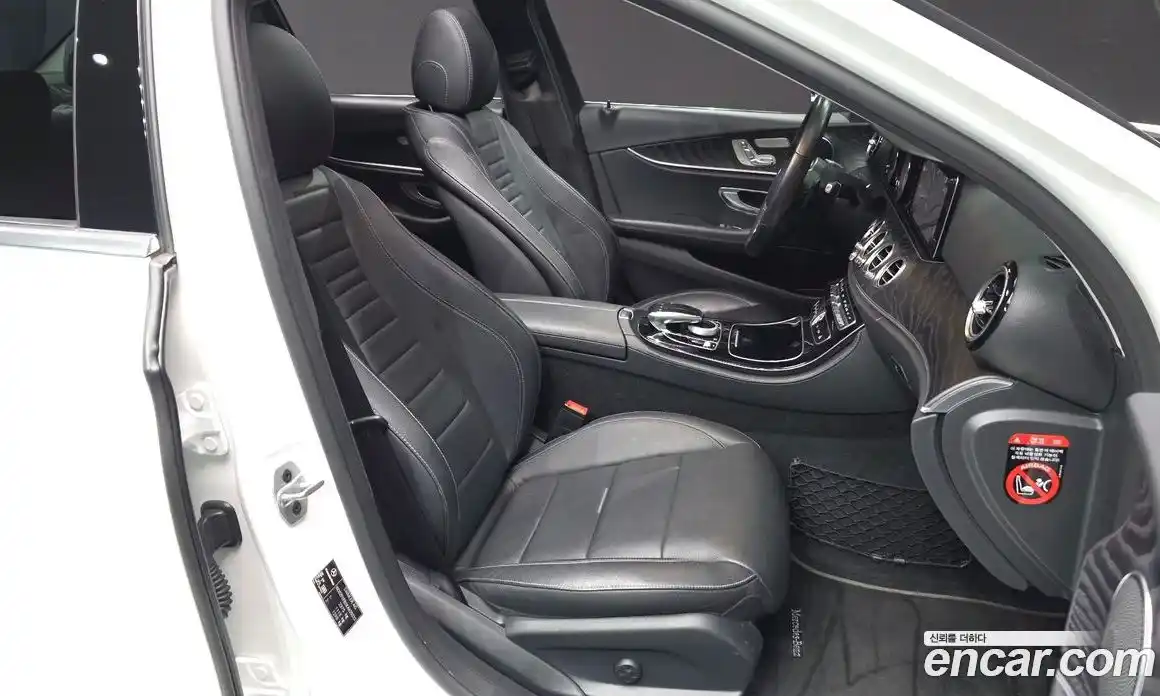 Mercedes-Benz E-Class 2019 1.9 Автомат в Москве № 543399, фото 10