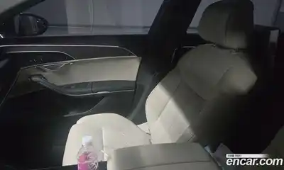 Audi A8 2023 3.0 Автомат в Москве № 543797, миниатюра 9