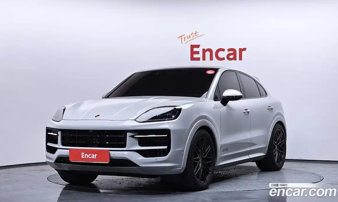 Porsche Cayenne 2025 4.0 Автомат в Москве № 545423, фото 1