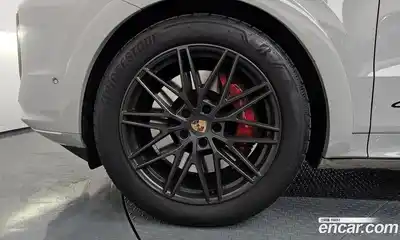 Porsche Cayenne 2025 4.0 Автомат в Москве № 545423, миниатюра 5