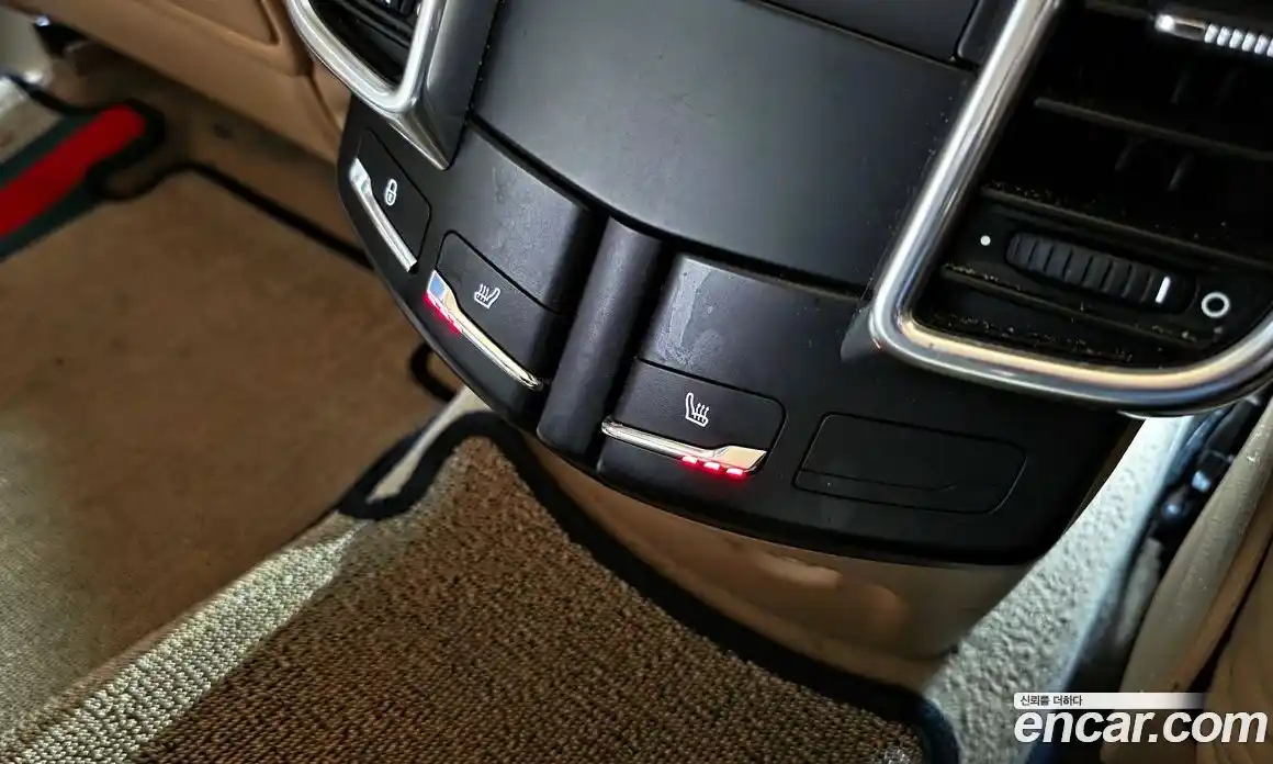 Porsche Cayenne 2015 3.0 Автомат в Москве № 545854, фото 19