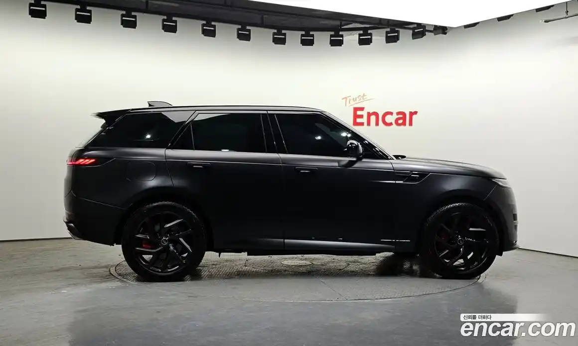 Land Rover Range-Rover Sport 2025 3.0 Автомат в Москве № 546119, фото 6