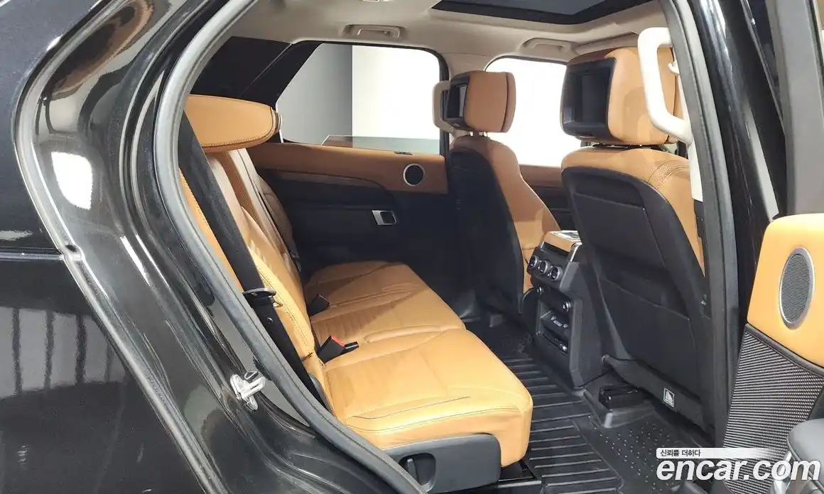 Land Rover Discovery 2018 3.0 Автомат в Москве № 546282, фото 12