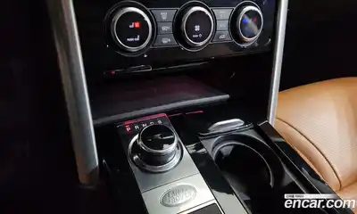 Land Rover Discovery 2018 3.0 Автомат в Москве № 546282, миниатюра 9