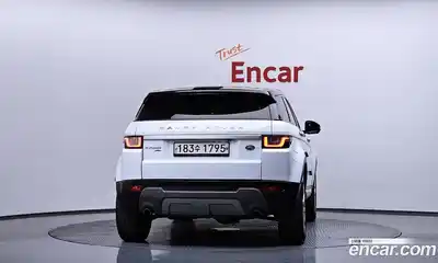 Land Rover Range-Rover Evoque 2019 2.0 Автомат в Москве № 546283, миниатюра 4