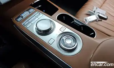 Genesis GV70 2023 2.5 Автомат в Москве № 56946, миниатюра 9