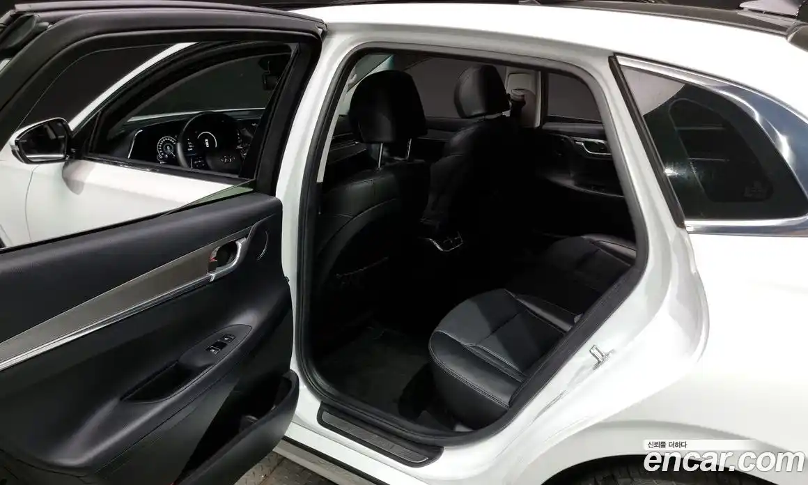 Hyundai Grandeur 2023 2.5 Автомат в Москве № 7301, фото 12