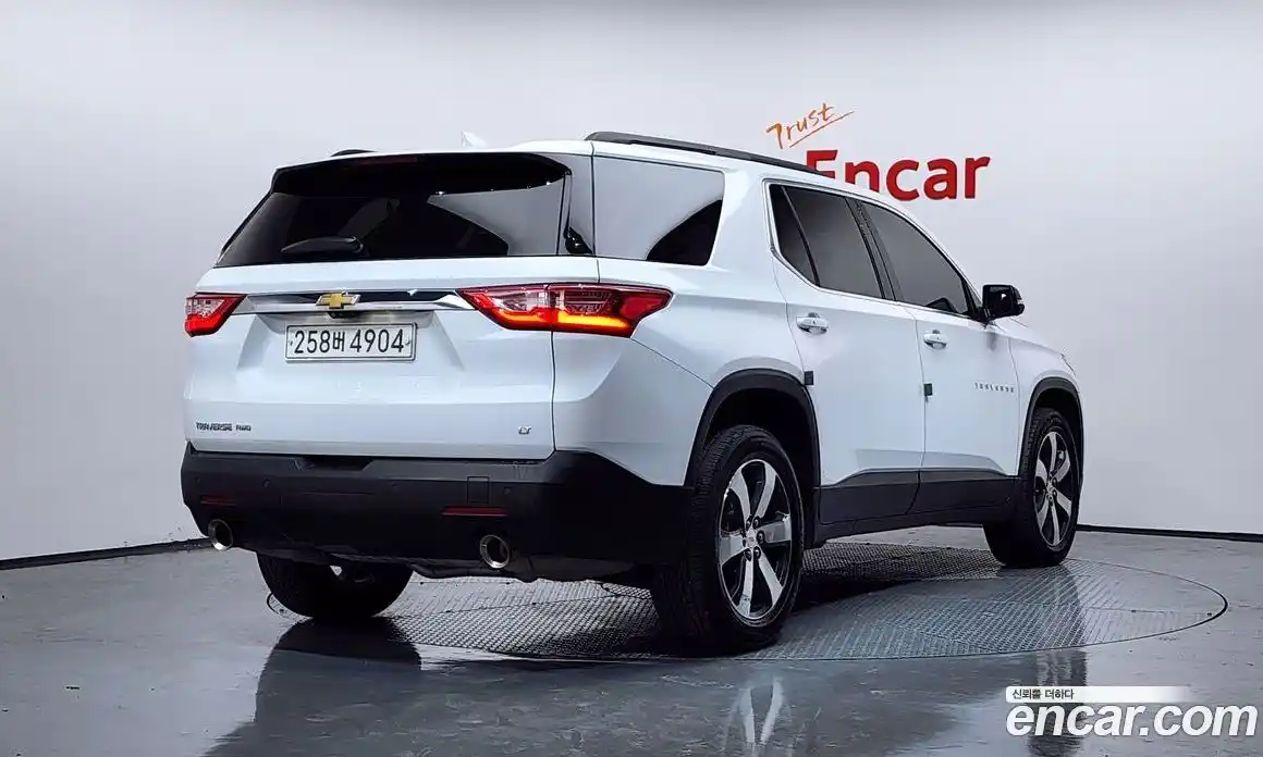 Chevrolet Traverse 2021 3.6 Автомат в Москве № 85342, фото 1