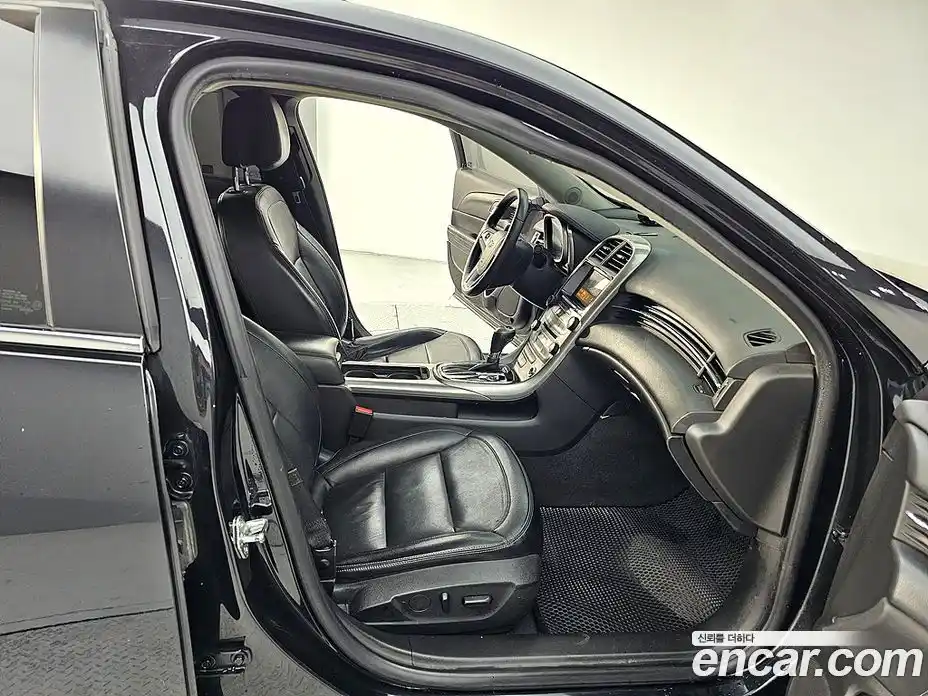 Chevrolet Malibu 2015 2.0 Автомат в Москве № 104201, фото 11