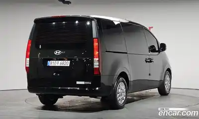Hyundai Staria, 2025