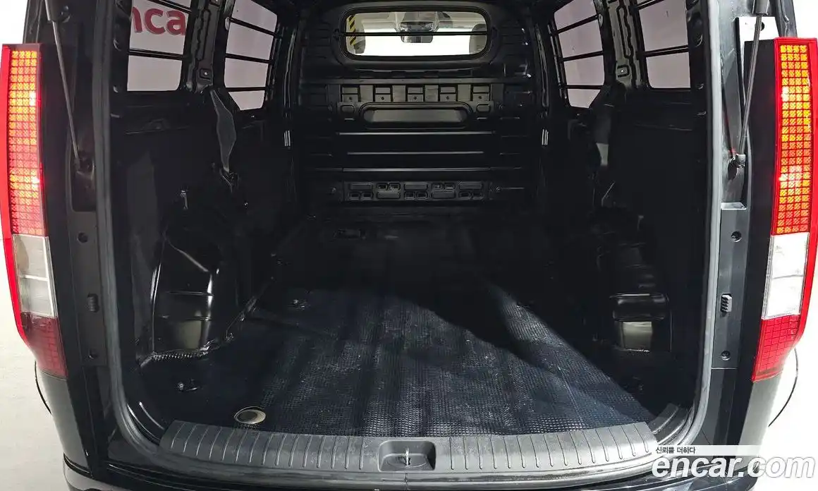 Hyundai Staria 2025 1.6 Автомат в Москве № 10444, фото 19