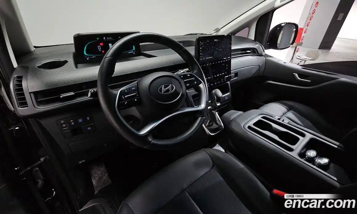 Hyundai Staria 2025 1.6 Автомат в Москве № 10444, фото 6