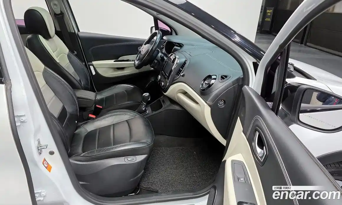 Renault QM3 2019 1.5 Автомат в Москве № 106301, фото 19