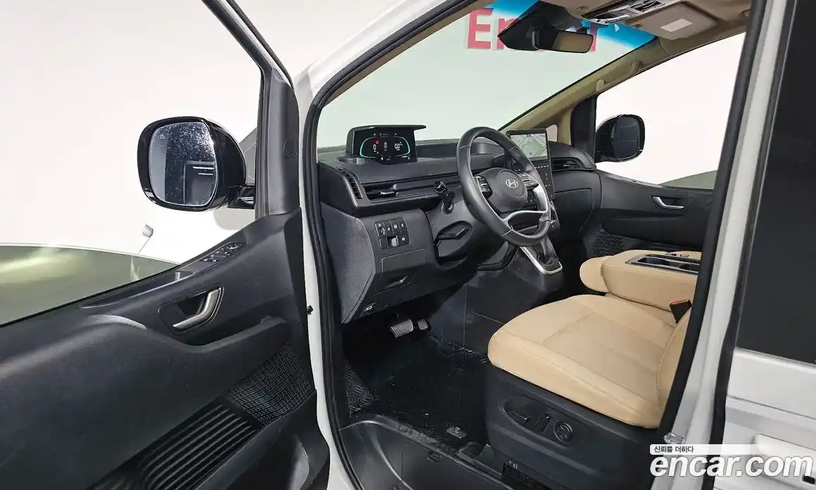 Hyundai Staria 2025 1.6 Автомат в Москве № 107568, фото 17