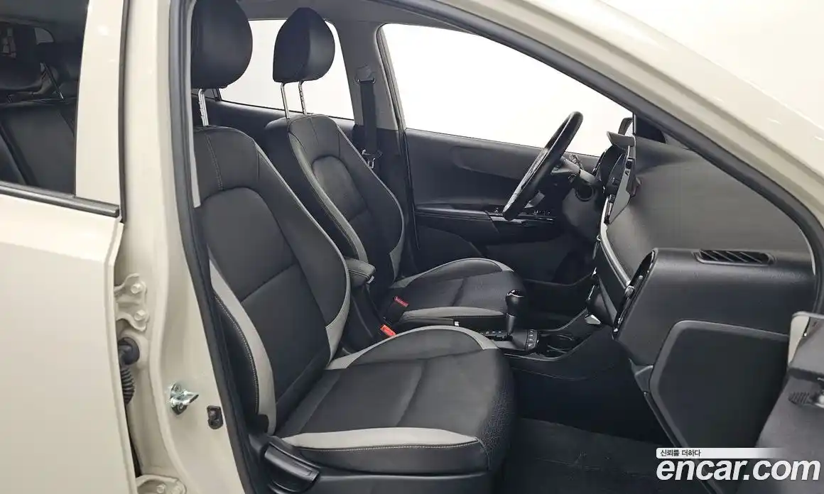 Kia Morning 2021 1.0 Автомат в Москве № 121223, фото 14