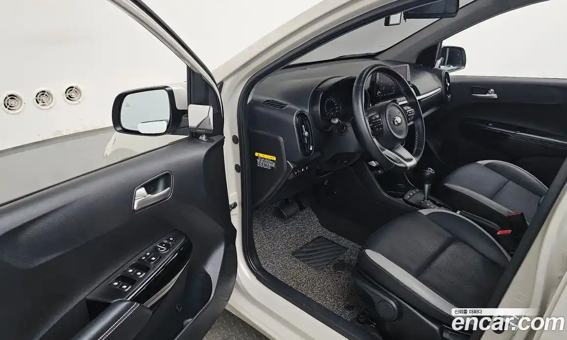 Kia Morning 2021 1.0 Автомат в Москве № 121223, фото 20