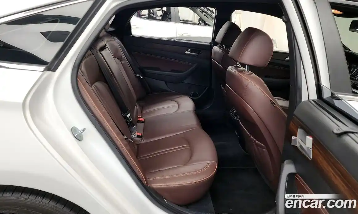 Hyundai Sonata 2019 2.0 Автомат в Москве № 123044, фото 11