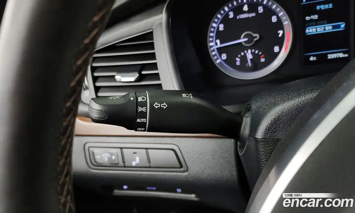 Hyundai Sonata 2019 2.0 Автомат в Москве № 123044, фото 12