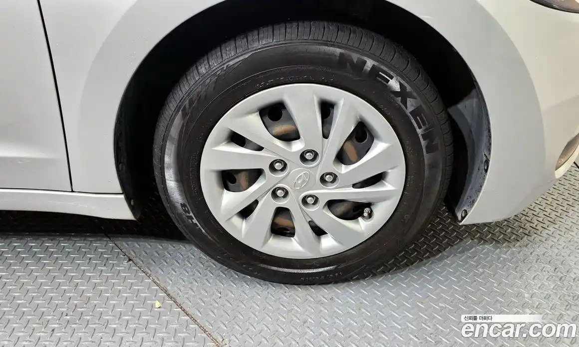 Hyundai Avante 2016 1.6 Автомат в Москве № 125363, фото 8