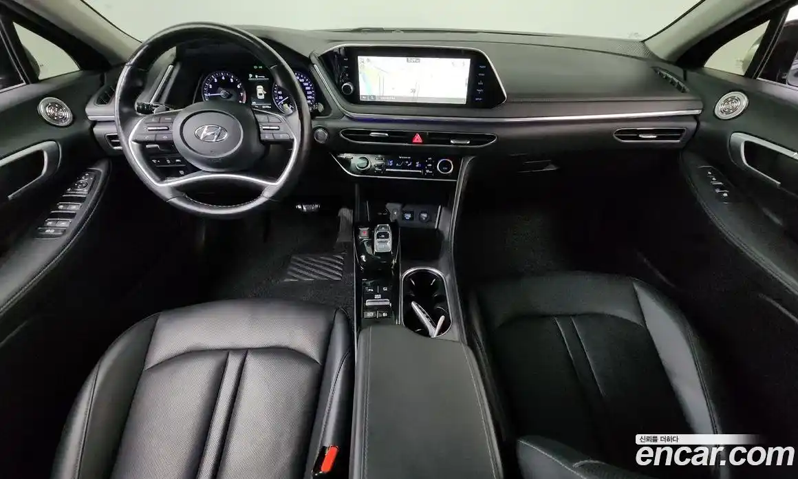 Hyundai Sonata 2022 2.0 Автомат в Москве № 125510, фото 16