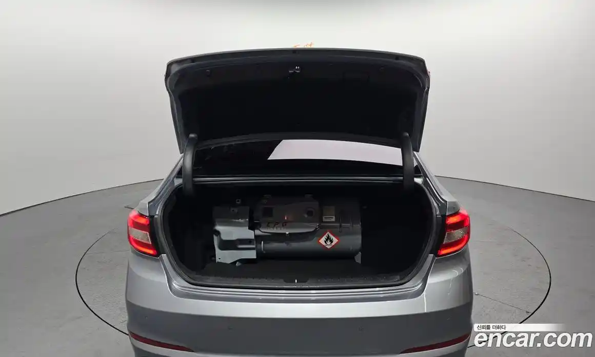 Hyundai Sonata 2015 2.0 Автомат в Москве № 130745, фото 9