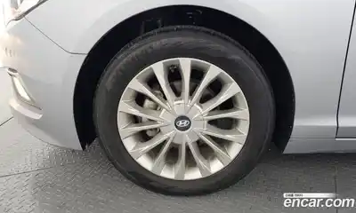 Hyundai Sonata 2015 2.0 Автомат в Москве № 130745, миниатюра 10