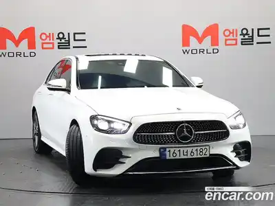 Mercedes-Benz E-Class 2023 2.0 Автомат в Москве № 138137, миниатюра 3