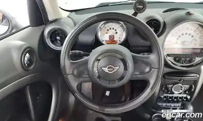 Mini Countryman, 2011