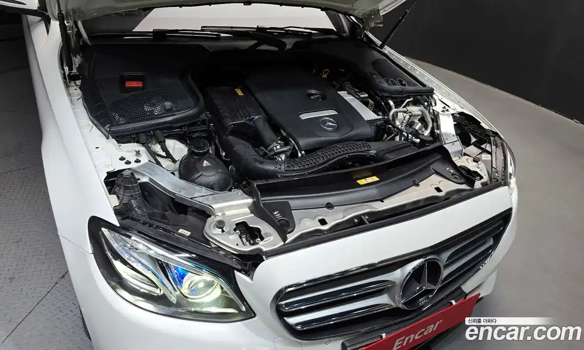 Mercedes-Benz E-Class 2017 2.0 Автомат в Москве № 148988, фото 11