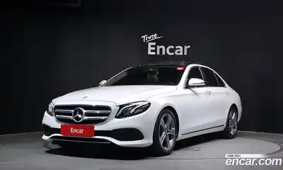 Mercedes-Benz E-Class 2017 2.0 Автомат в Москве № 148988, миниатюра 12