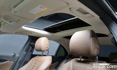 Mercedes-Benz E-Class 2017 2.0 Автомат в Москве № 148988, миниатюра 2