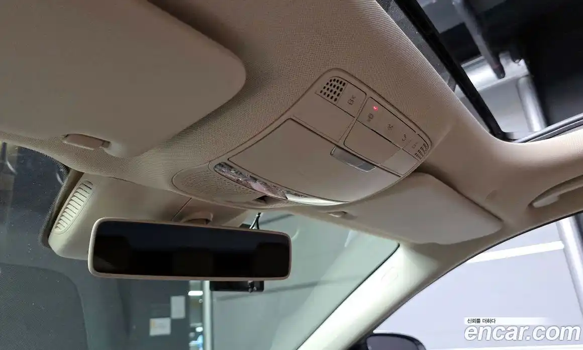 Mercedes-Benz E-Class 2017 2.0 Автомат в Москве № 148988, фото 3