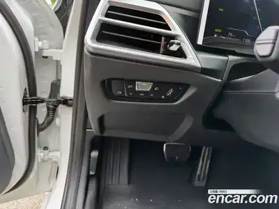 BMW 3-Series 2025 2.0 Автомат в Москве № 153181, миниатюра 8